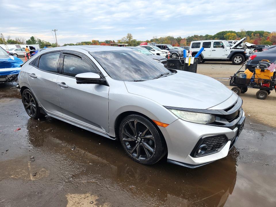 Продажа на аукционе авто 2018 Honda Civic, vin: SHHFK7H96JU401604, номер лота: 72871536