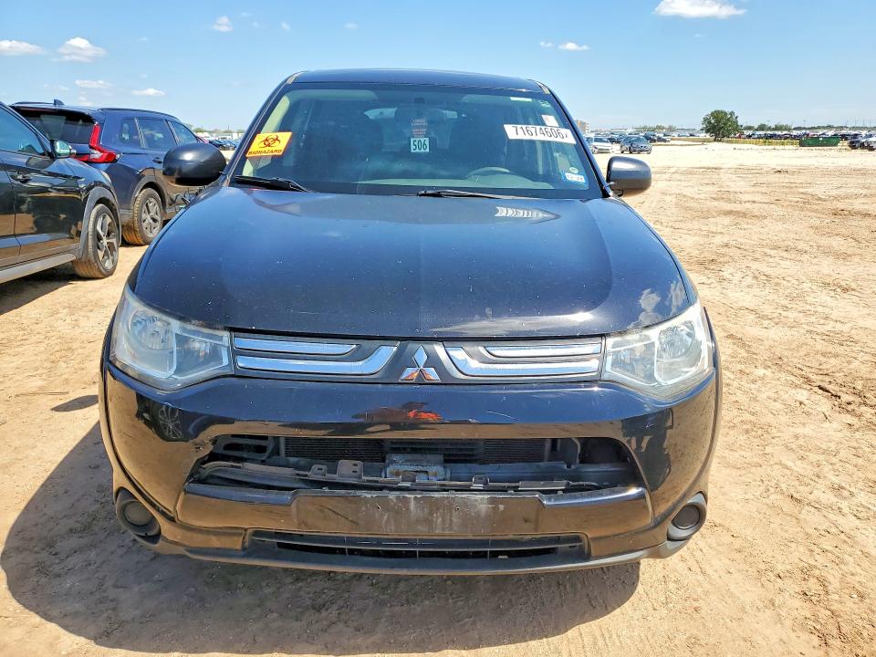 71674606 :رقم المزاد ، JA4AD2A37EZ001799 vin ، 2014 Mitsubishi Outlander مزاد بيع