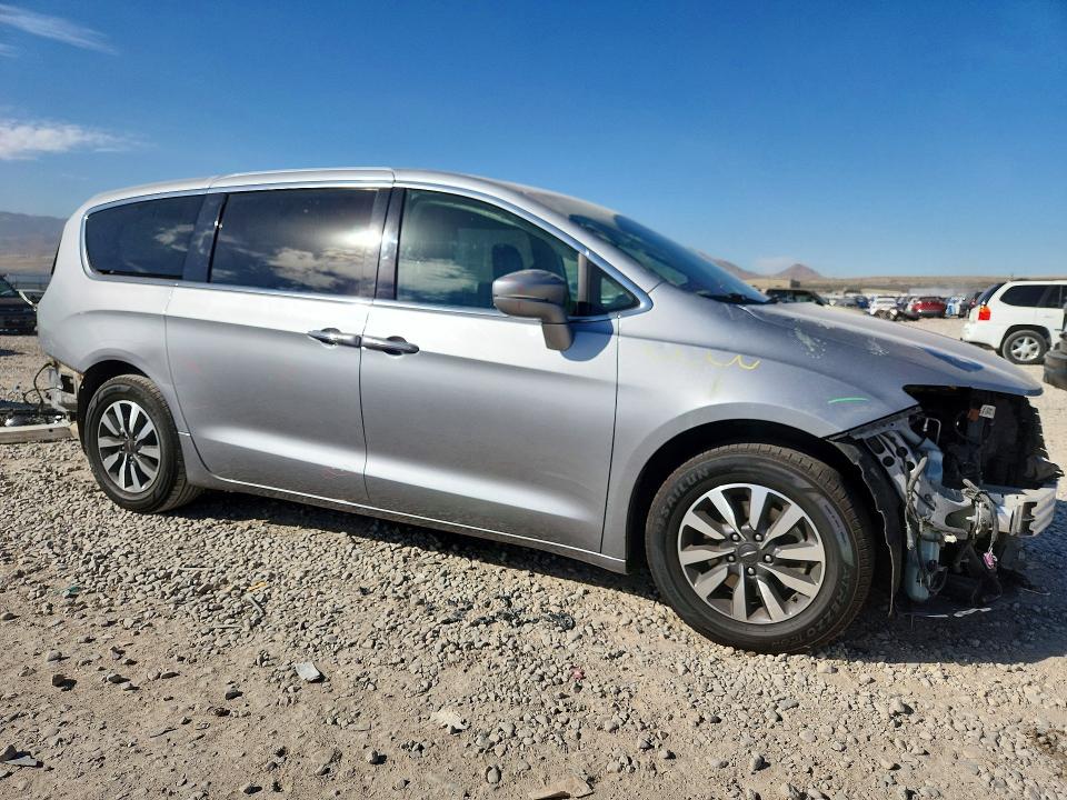 Продажа на аукционе авто 2021 Chrysler Pacifica, vin: 2C4RC1BG8MR527620, номер лота: 71263326