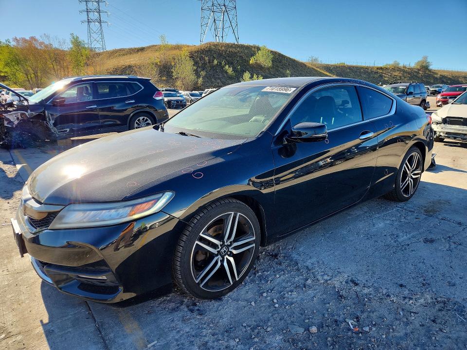 2017 Honda Accord მანქანა იყიდება აუქციონზე, vin: 1HGCT2B03HA000532, აუქციონის ნომერი: 71015996