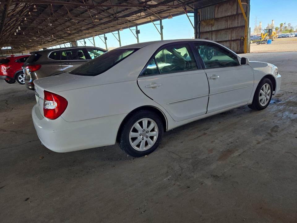 70566476 :رقم المزاد ، 4T1BE30K83U247899 vin ، 2003 Toyota Camry مزاد بيع