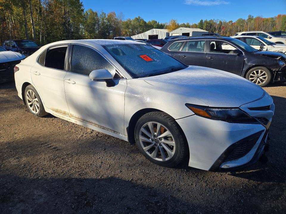 Продажа на аукционе авто 2021 Toyota Camry, vin: 4T1G11AK2MU461390, номер лота: 70325926