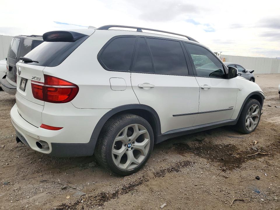 2011 Bmw X5 მანქანა იყიდება აუქციონზე, vin: 5UXZV4C56BL415864, აუქციონის ნომერი: 64856976
