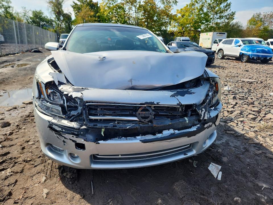 71386186 :رقم المزاد ، 1N4AA5AP5CC850371 vin ، 2012 Nissan Maxima مزاد بيع