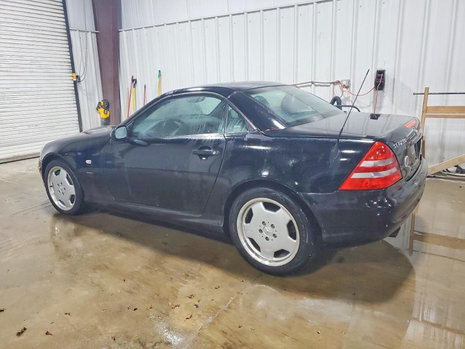 71617546 :رقم المزاد ، WDBKK47F1XF119363 vin ، 1999 Mercedes-benz Slk مزاد بيع