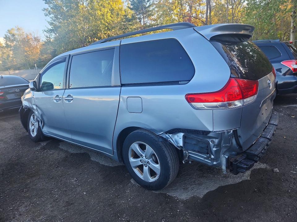 Продажа на аукционе авто 2014 Toyota Sienna, vin: 5TDKK3DC3ES435530, номер лота: 70226396