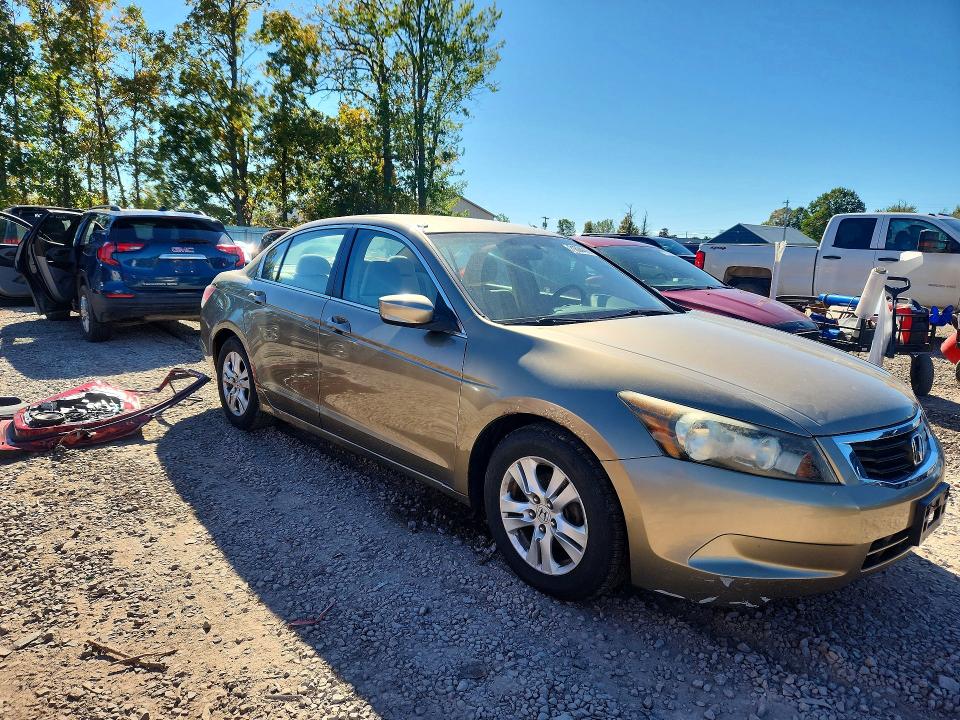 Продажа на аукционе авто 2009 Honda Accord, vin: 1HGCP264X9A071813, номер лота: 72743686