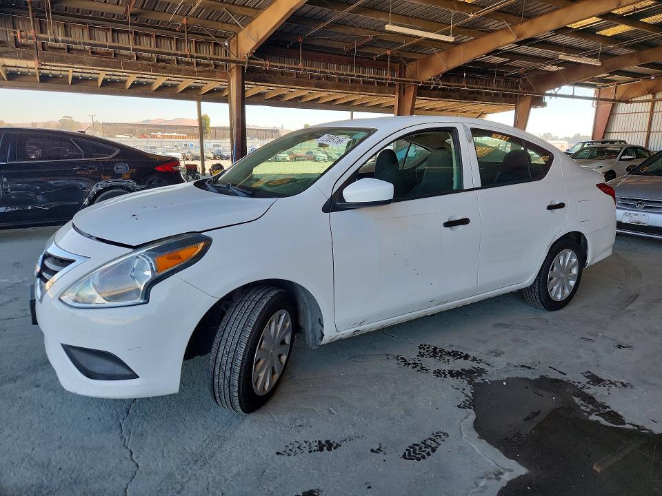 Auction sale of the 2017 Nissan Versa, vin: 3N1CN7AP6HL873837, lot number: 72089156
