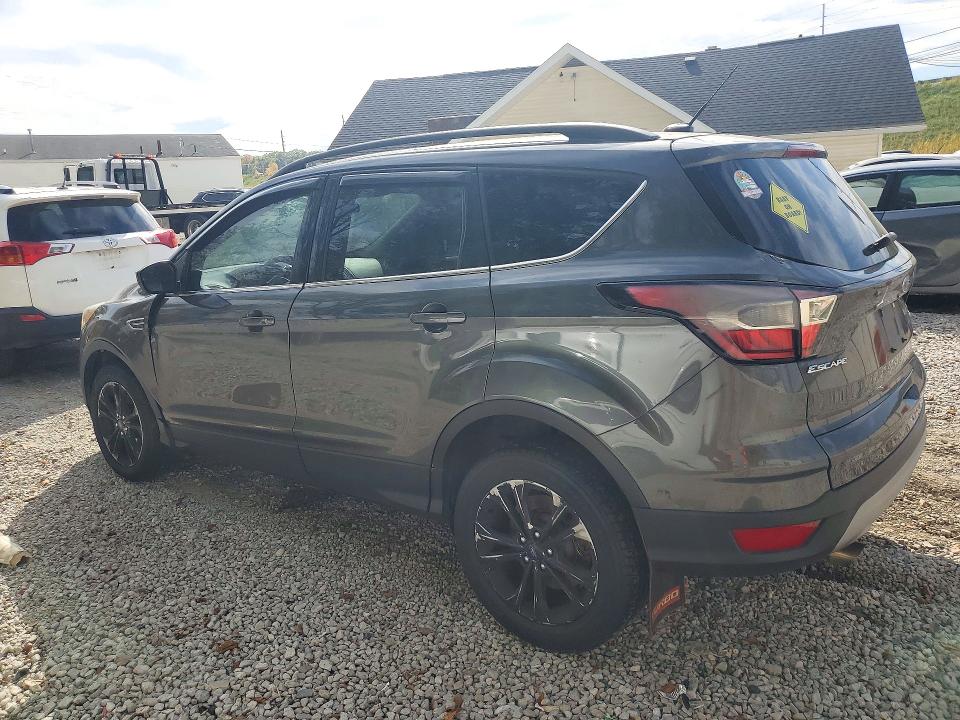 Продажа на аукционе авто 2018 Ford Escape, vin: 1FMCU9GD0JUB81024, номер лота: 72832806