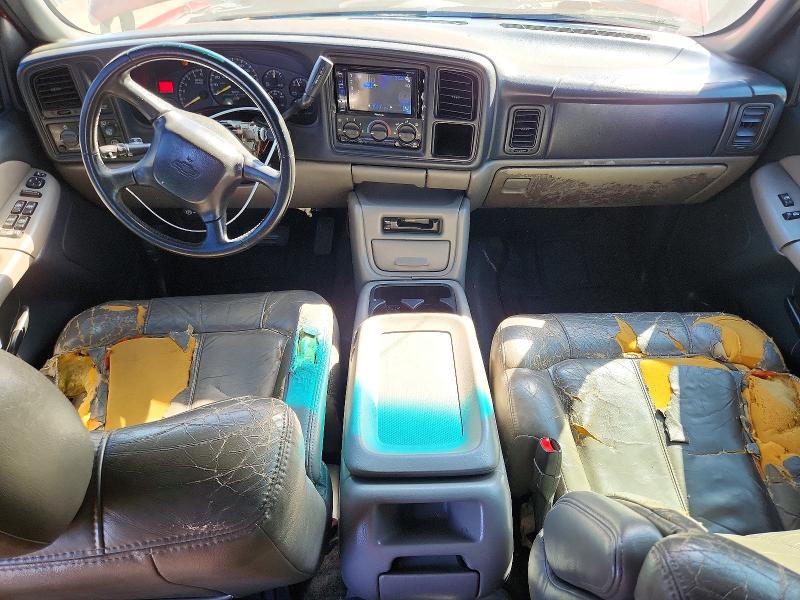 72244156 :رقم المزاد ، 3GNEC16T3YG164314 vin ، 2000 Chevrolet Suburban مزاد بيع