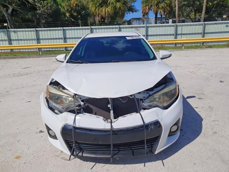 Продажа на аукционе авто 2015 Toyota Corolla, vin: 5YFBURHE0FP332679, номер лота: 71881846