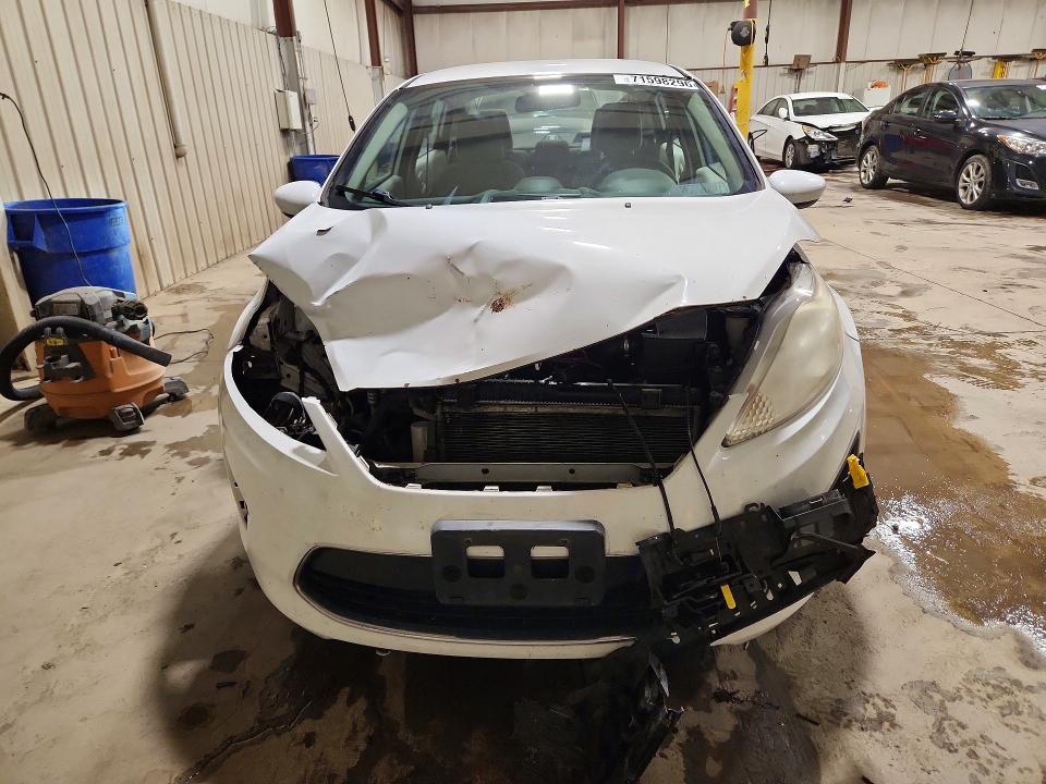 71598296 :رقم المزاد ، 3FADP4AJ2BM128841 vin ، 2011 Ford Fiesta مزاد بيع