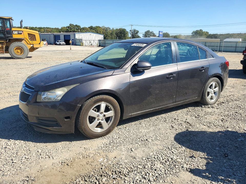 72104526 :رقم المزاد ، 1G1PC5SB1E7225259 vin ، 2014 Chevrolet Cruze مزاد بيع
