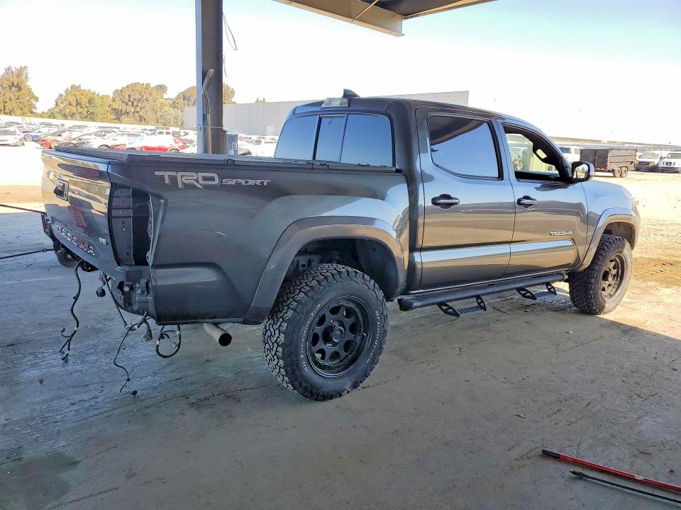 71622446 :رقم المزاد ، 3TMAZ5CN6GM018041 vin ، 2016 Toyota Tacoma مزاد بيع