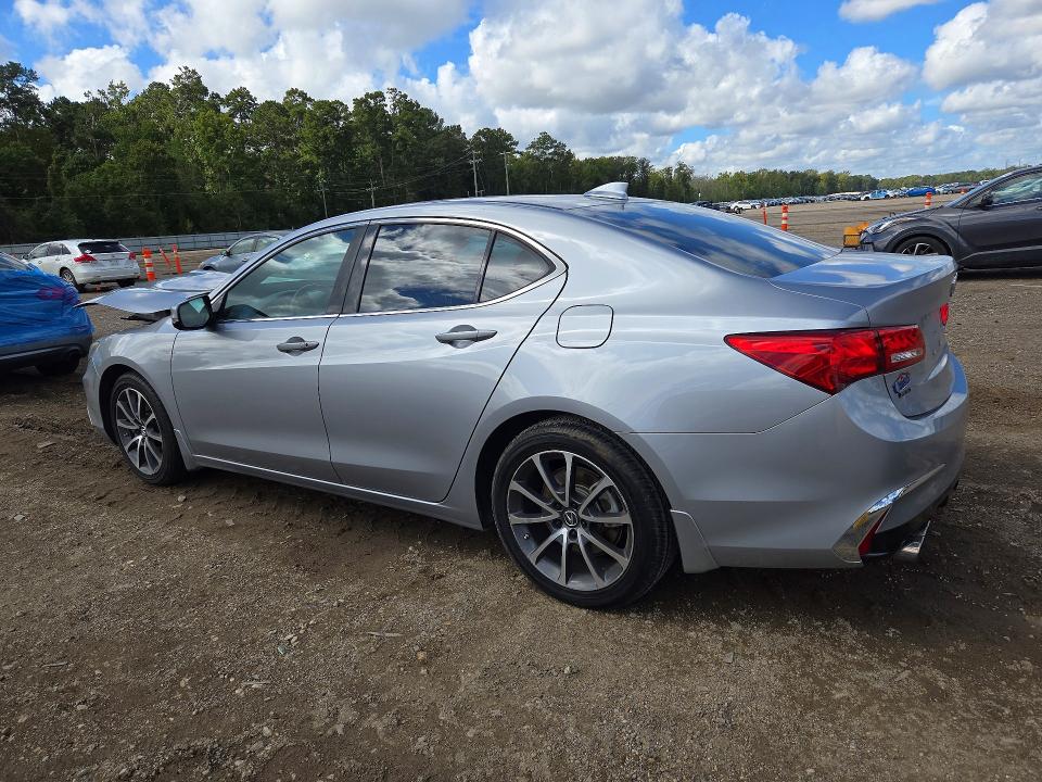 71081816 :رقم المزاد ، 19UUB2F34JA011301 vin ، 2018 Acura Tlx مزاد بيع