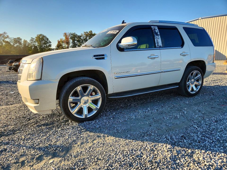 2009 Cadillac Escalade მანქანა იყიდება აუქციონზე, vin: 1GYFK23239R286605, აუქციონის ნომერი: 73275936