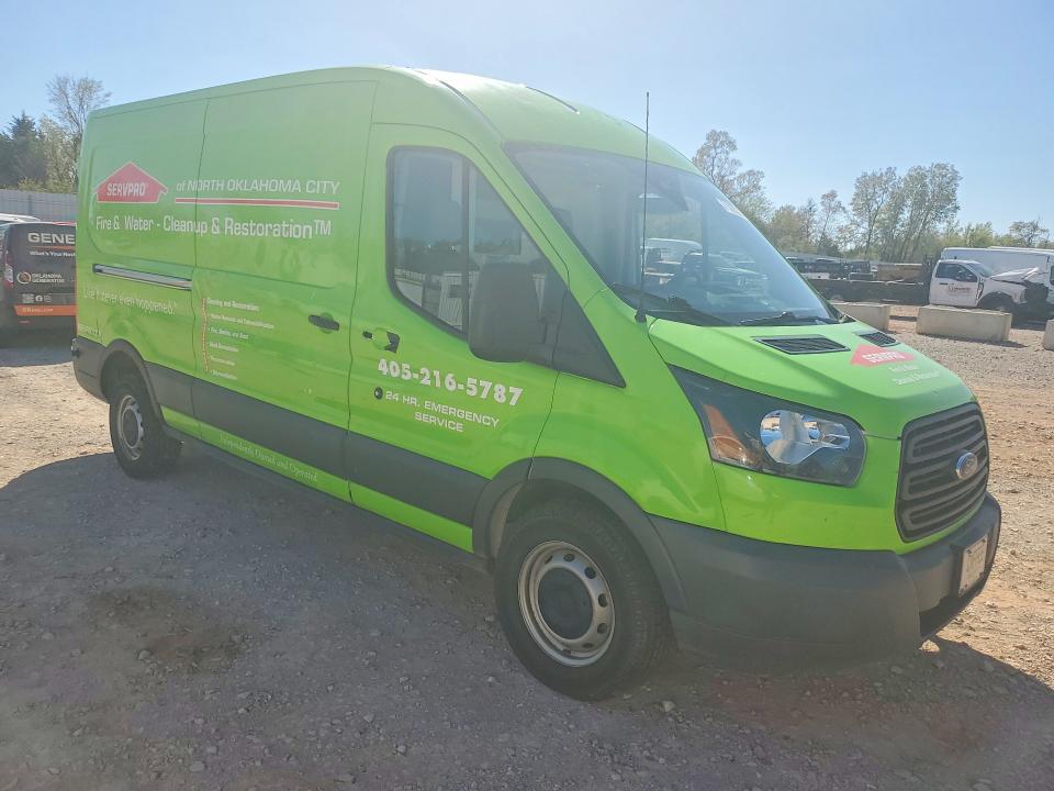 71455226 :رقم المزاد ، 1FTYR2CM8JKB50558 vin ، 2018 Ford Transit مزاد بيع