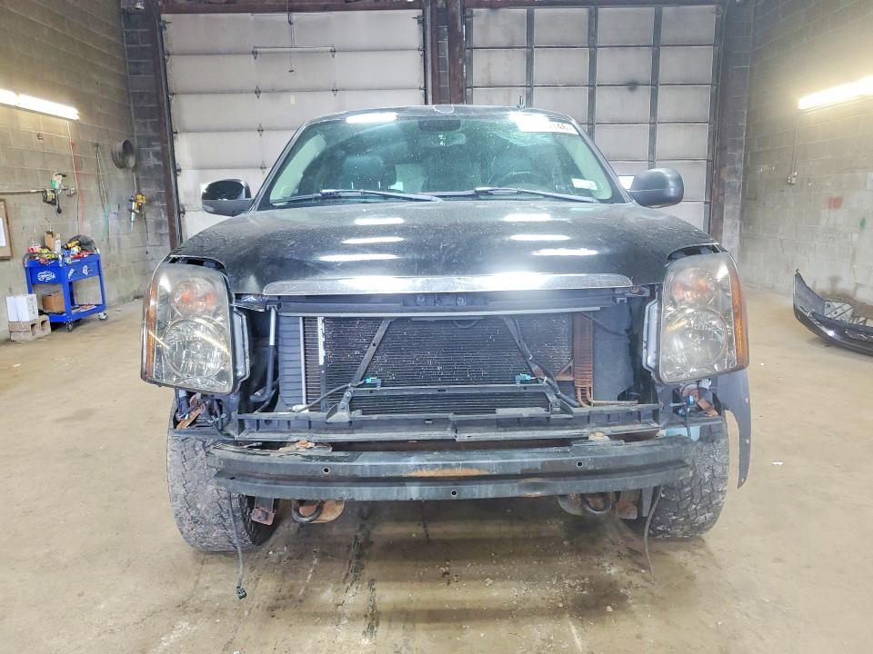 70774146 :رقم المزاد ، 1GKFK13037J331671 vin ، 2007 Gmc Yukon مزاد بيع