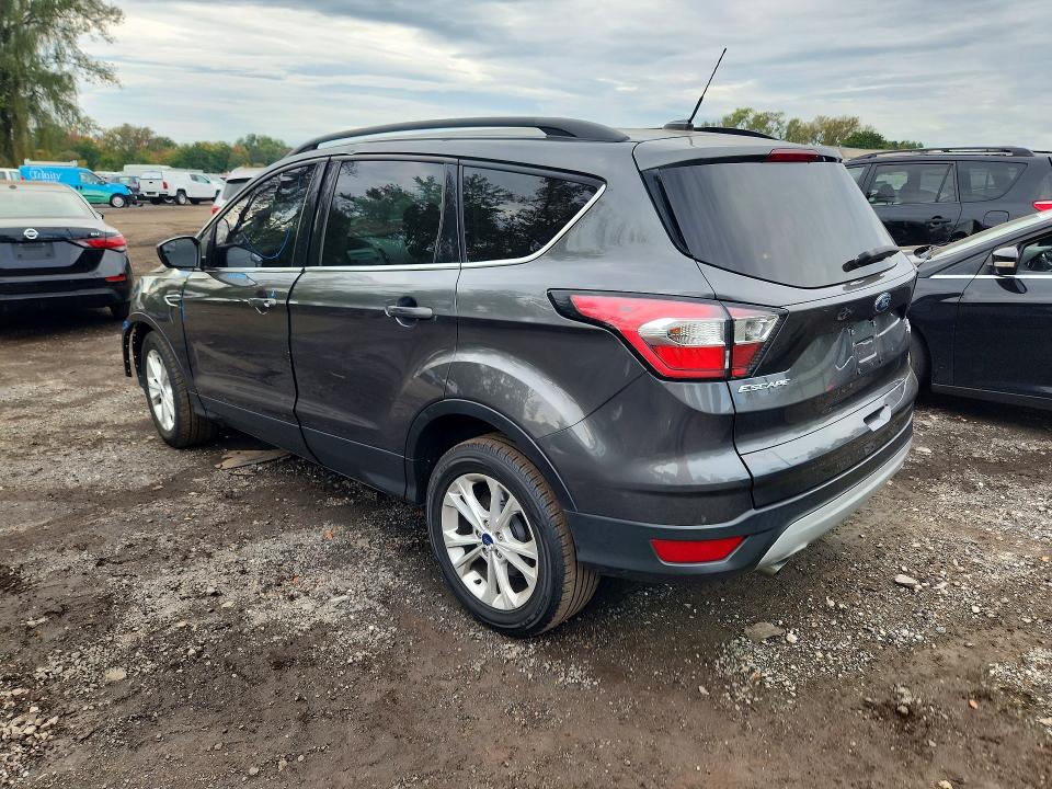 Продаж на аукціоні авто 2018 Ford Escape, vin: 1FMCU0G94JUB62564, номер лоту: 70627686