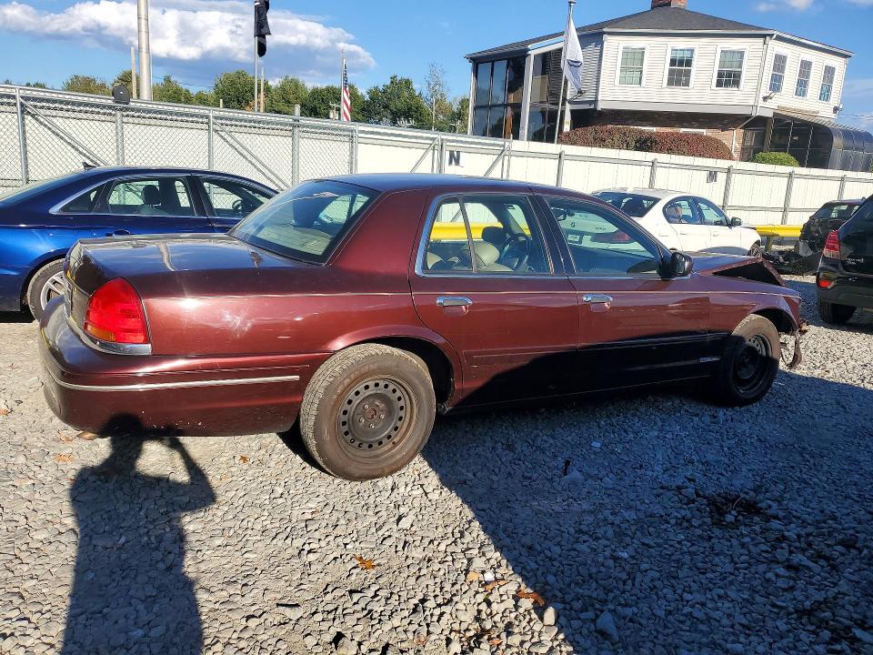 Продаж на аукціоні авто 2001 Ford Crown Victoria, vin: 2FAFP74W21X151802, номер лоту: 71262936