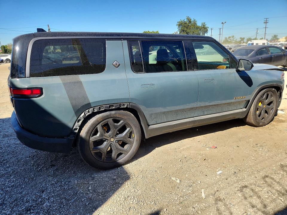 Auction sale of the 2025 Rivian R1s, vin: 7PDSGCBP6SN061237, lot number: 70720256