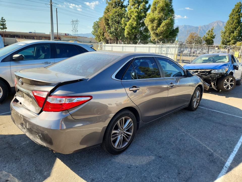 2016 Toyota Camry მანქანა იყიდება აუქციონზე, vin: 4T1BF1FK2GU177508, აუქციონის ნომერი: 71970706