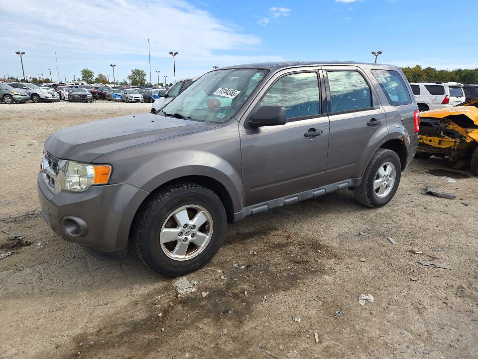 2012 Ford Escape მანქანა იყიდება აუქციონზე, vin: 1FMCU0C78CKC15687, აუქციონის ნომერი: 72244536