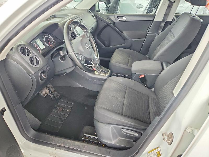 71097886 :رقم المزاد ، WVGBV7AX1FW102052 vin ، 2015 Volkswagen Tiguan مزاد بيع