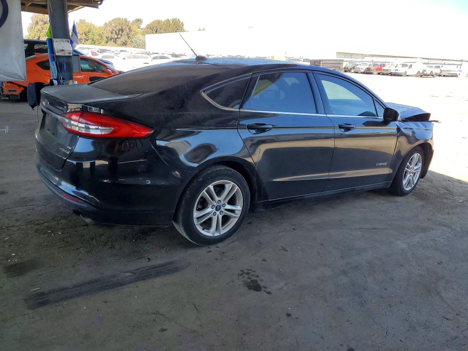 2018 Ford Fusion მანქანა იყიდება აუქციონზე, vin: 3FA6P0LU2JR206934, აუქციონის ნომერი: 72006816