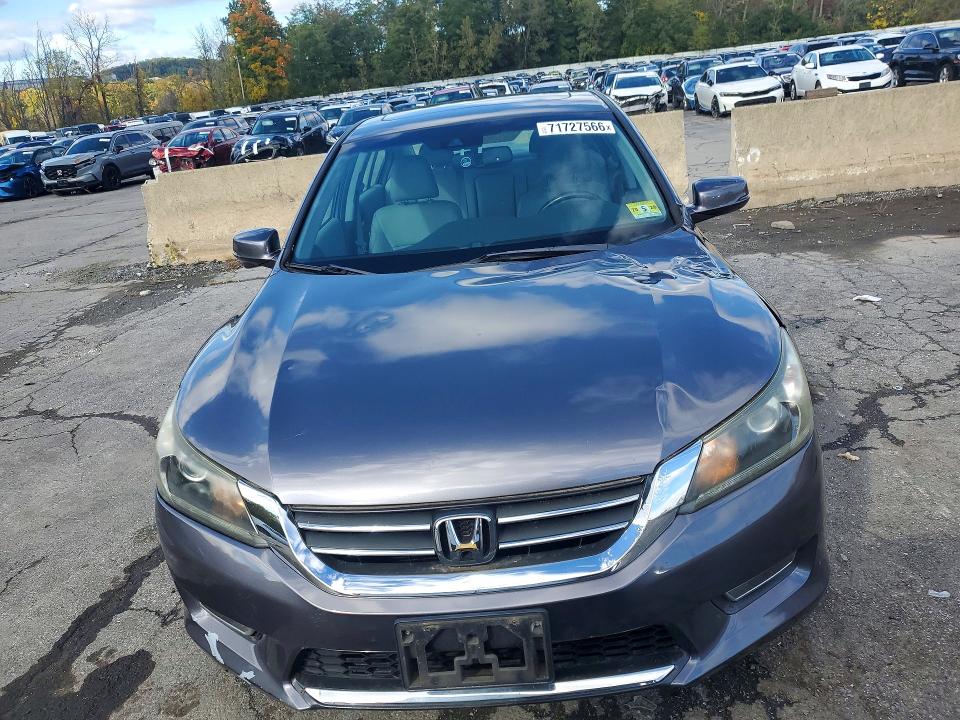 2013 Honda Accord მანქანა იყიდება აუქციონზე, vin: 1HGCR2F88DA200752, აუქციონის ნომერი: 71727566