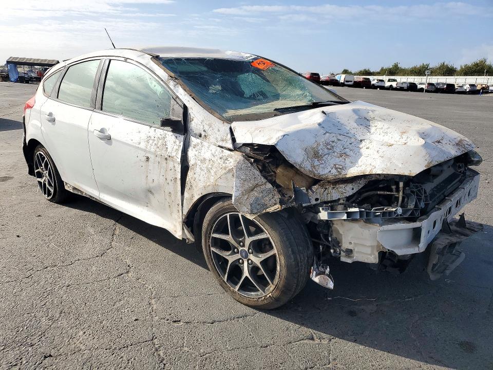 2016 Ford Focus მანქანა იყიდება აუქციონზე, vin: 1FADP3K27GL315633, აუქციონის ნომერი: 72724506