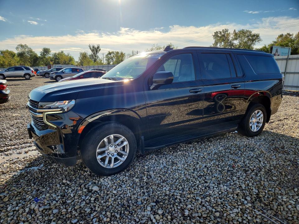 71499056 :رقم المزاد ، 1GNSKEKD5NR168131 vin ، 2022 Chevrolet Suburban مزاد بيع
