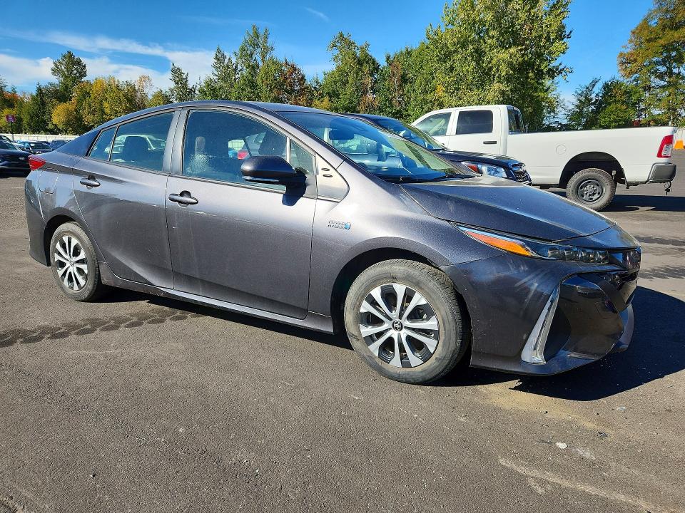 2021 Toyota Prius Prime მანქანა იყიდება აუქციონზე, vin: JTDKAMFP7M3188926, აუქციონის ნომერი: 71776976