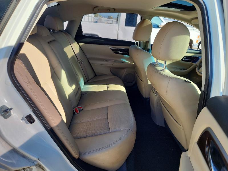 2015 Nissan Altima მანქანა იყიდება აუქციონზე, vin: 1N4AL3AP0FN381987, აუქციონის ნომერი: 71053456