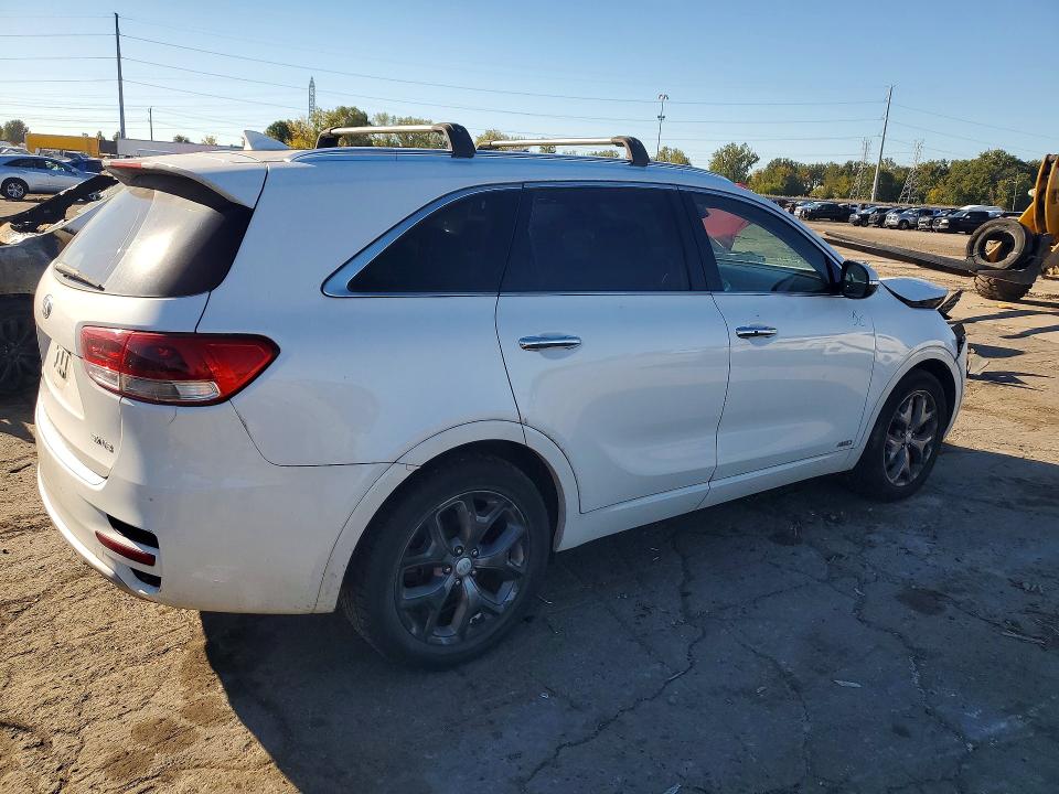 2017 Kia Sorento მანქანა იყიდება აუქციონზე, vin: 5XYPKDA57HG239187, აუქციონის ნომერი: 71541466