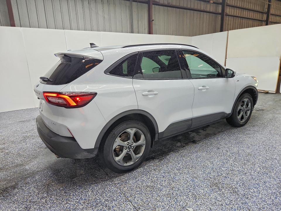 71660686 :رقم المزاد ، 1FMCU9NA9SUB01309 vin ، 2025 Ford Escape مزاد بيع