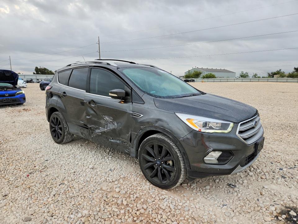Продажа на аукционе авто 2018 Ford Escape, vin: 1FMCU0J90JUD50202, номер лота: 71304486