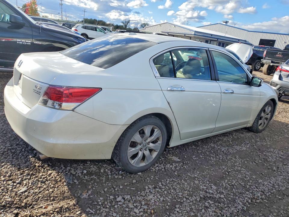 2008 Honda Accord მანქანა იყიდება აუქციონზე, vin: 1HGCP36858A067398, აუქციონის ნომერი: 71286636