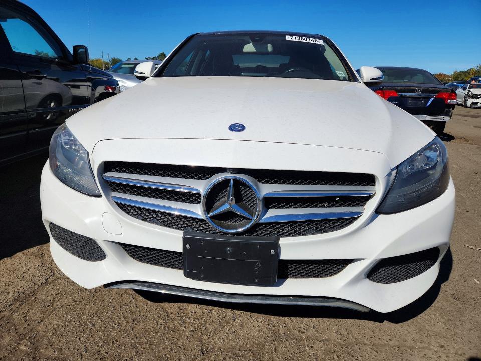 2017 Mercedes-benz C მანქანა იყიდება აუქციონზე, vin: 55SWF4KB8HU184257, აუქციონის ნომერი: 71368746