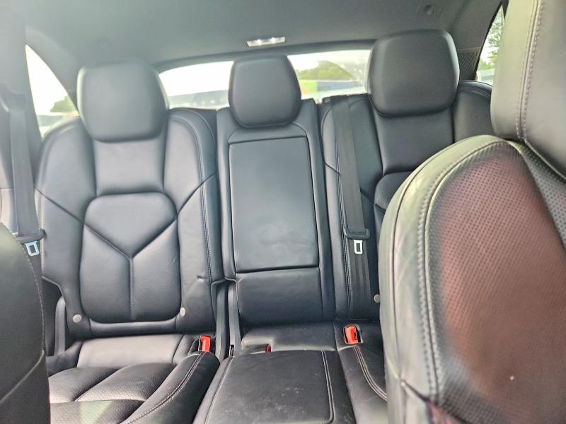 Продаж на аукціоні авто 2018 Porsche Cayenne, vin: WP1AB2A29JLA60870, номер лоту: 71578546