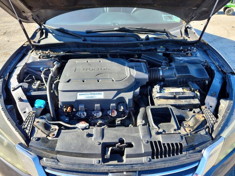 2015 Honda Accord მანქანა იყიდება აუქციონზე, vin: 1HGCR3F8XFA036686, აუქციონის ნომერი: 72324036