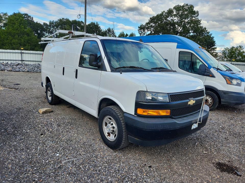 Продаж на аукціоні авто 2022 Chevrolet Express G2500, vin: 1GCWGAFP1N1164794, номер лоту: 69857246
