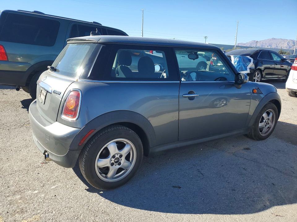 Aukcja sprzedaży 2010 Mini Cooper, vin: WMWMF3C5XATZ23379, numer aukcji: 73384506