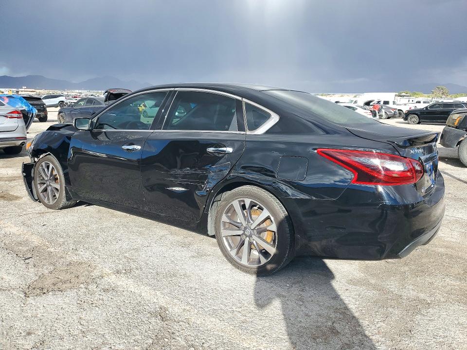 Продажа на аукционе авто 2017 Nissan Altima, vin: 1N4AL3AP2HN359623, номер лота: 72437796