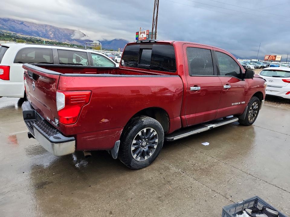 72631446 :رقم المزاد ، 1N6AA1EJ9JN526542 vin ، 2018 Nissan Titan مزاد بيع