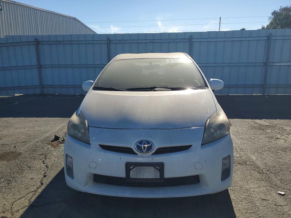 70328066 :رقم المزاد ، JTDKN3DUXB5313829 vin ، 2011 Toyota Prius مزاد بيع