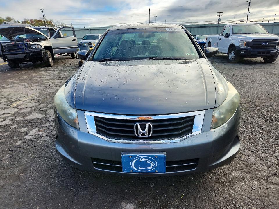 72688156 :رقم المزاد ، 1HGCP26828A018038 vin ، 2008 Honda Accord مزاد بيع