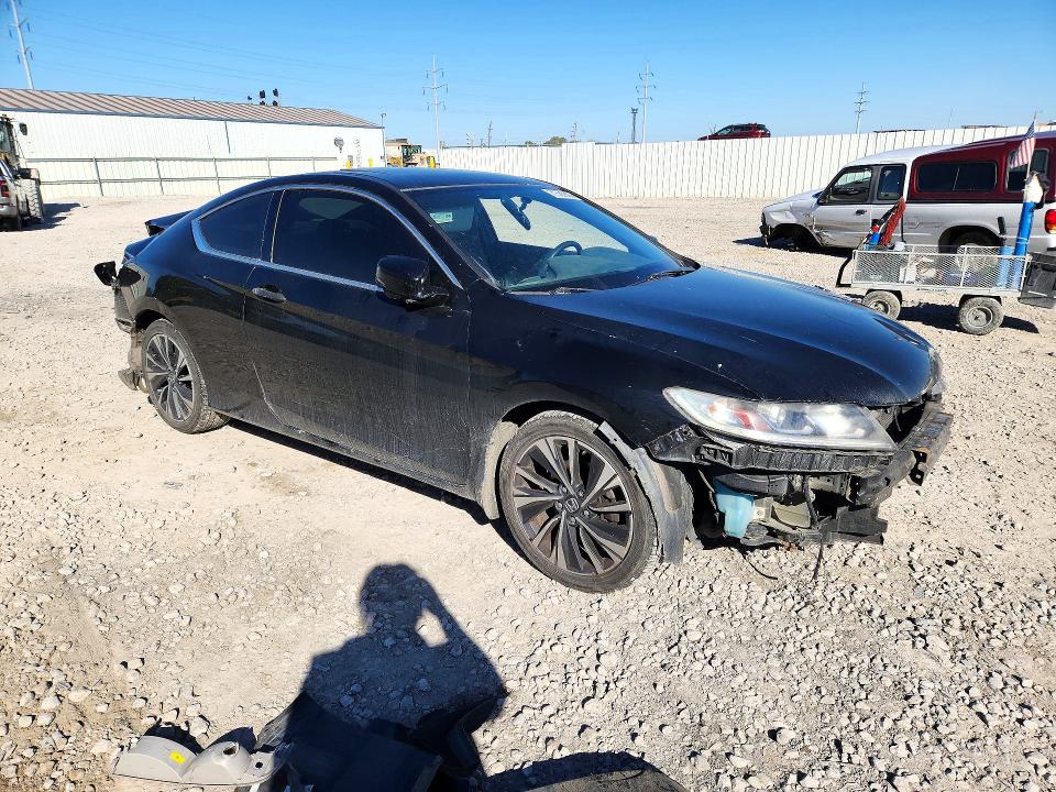 71569886 :رقم المزاد ، 1HGCT1B72HA000836 vin ، 2017 Honda Accord مزاد بيع