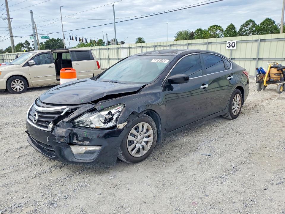 2013 Nissan Altima მანქანა იყიდება აუქციონზე, vin: 1N4AL3AP7DN560511, აუქციონის ნომერი: 71185876