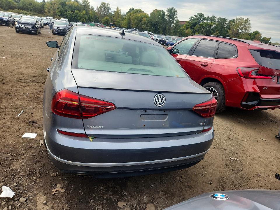 Aukcja sprzedaży 2018 Volkswagen Passat, vin: 1VWAA7A35JC045676, numer aukcji: 70983646